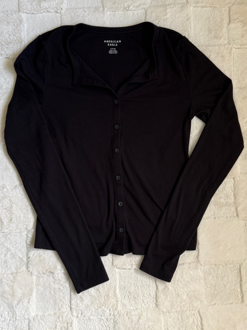 AE black long sleeve button-up